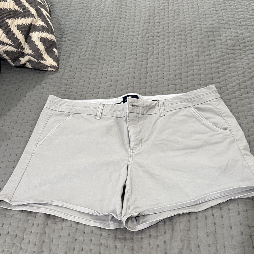 American Eagle Outfitters Light Gray Women's Casual Shorts